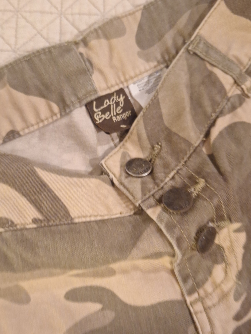 Women's cropped Camo Cargo Jeans - Beige/Olive, brown . button fly frt.
